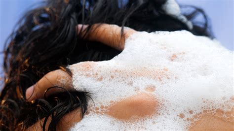 How Often Should You Wash Your Hair? What Experts Say - The New York Times