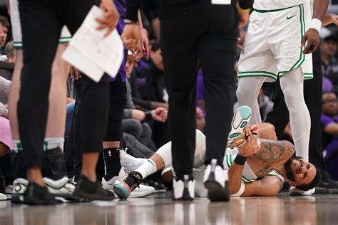 Jayson Tatum injury: Celtics star sprains ankle in win vs. Kings