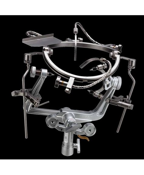 BUDDE Halo retractor system