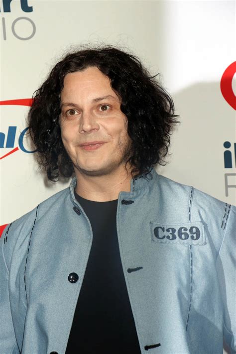 The White Stripes - Under Blackpool Lights Summary, Latest News ...