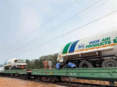 First 'Oxygen Express' leaves for Maharashtra from Vizag amid ...