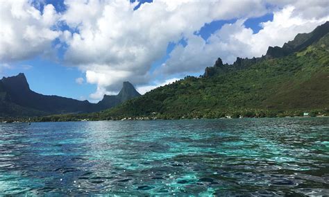 Moorea Island Travel Guide and Vacation Packages | Tahiti.com