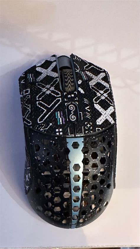 Finalmouse Starlight 12 Phantom Small vs G Pro 的图像结果