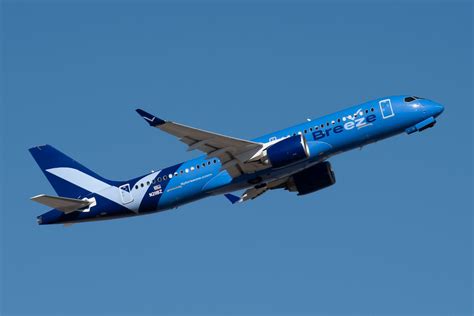 Iceland's PLAY Makes Drastic Cuts To North America & Strikes ...