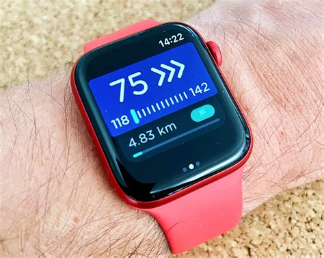 The watchOS 8 Feature That Makes Apple Watch Fitness Apps Way Better - Tech