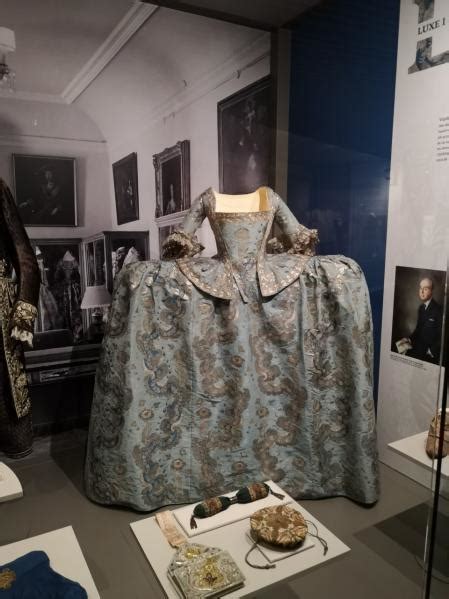 El arte de vestir a las mujeres