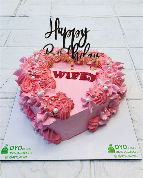 Heart Shape Flowers Theme Cake – DYD Cakes