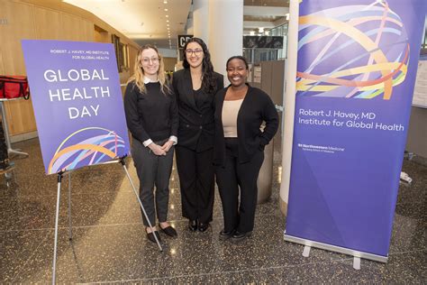Students Compete in Intramural Global Health Case Competition : Robert ...