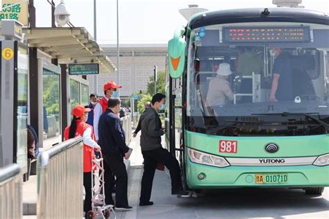 五一假期归来，郑州公交多举措服务市民舒适便捷出行_城市_资讯_河南商报网