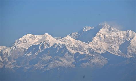 Two Assam mountaineers scale Mt Kanchenjunga