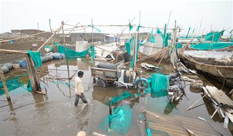 Remnants of Cyclone Biparjoy bring very heavy rains in north Gujarat ...
