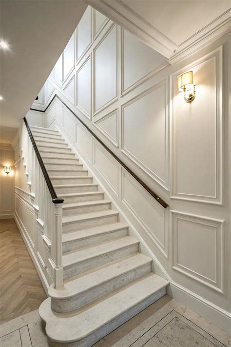 19+ Creative Molding Ideas for Staircase Walls