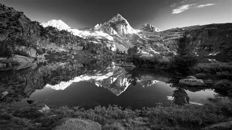 Black and White Mountain Wallpapers - Top Free Black and White Mountain ...