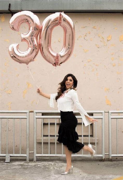 70+ Best 30th Birthday Photoshoot Ideas For Her: Tips, Poses, Outfits ...