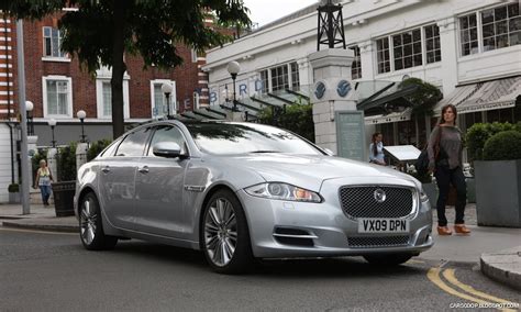 My Two Dents on the New Jaguar XJ (Plus Mega Gallery with 100 High-Res ...