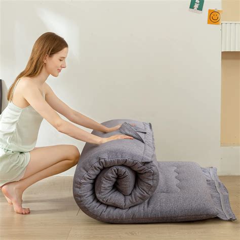 Amazon.com: MAXYOYO Roll Up Mattress Sleeping Mat, Floor Futon Mattress ...