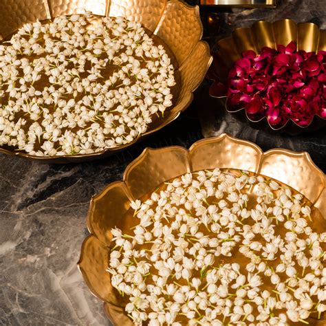 Buy Decorative Scallop Golden Urli Online in India - Mypoojabox.in