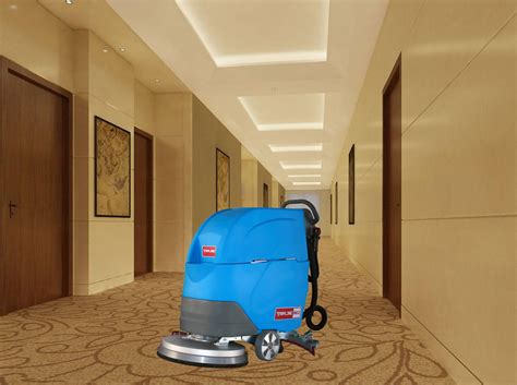 如何使用酒店保洁洗地机来清洗地面_洗地机相关资讯_阿里坦洁环保