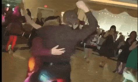 Dancing Fails 的图像结果