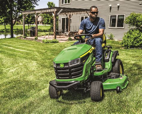 John Deere Lawn Mower