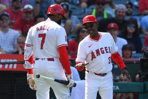 Ron Washington is working to make Angels’ young players better, but to what end? - The Athletic