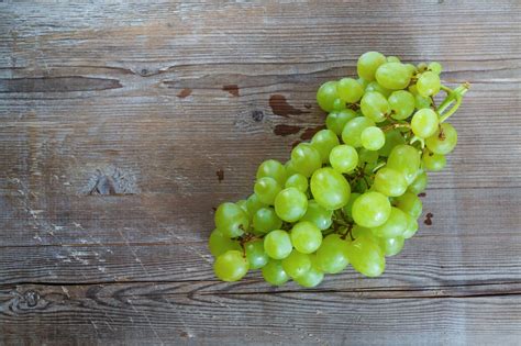 Green Seedless - Jac Vandenberg