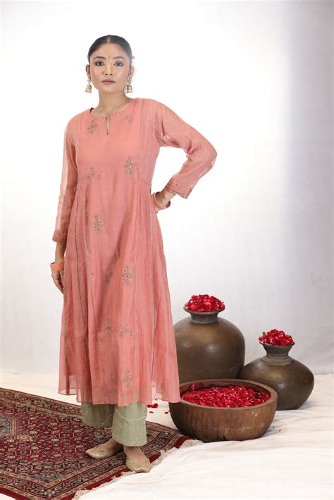 Shubh Panel Embroidered Kurta Set - Peach – Beige India