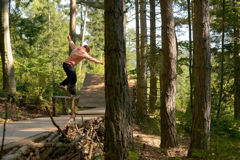 Ryan Decenzo skate video: Wheels on Woods