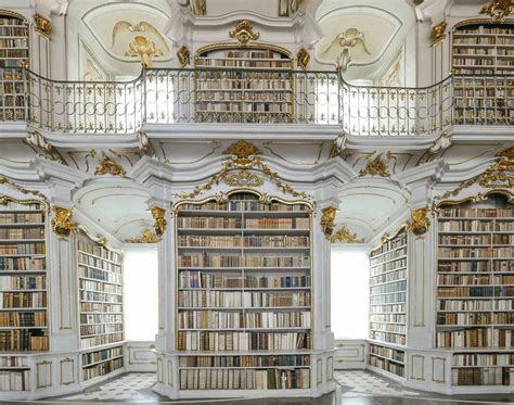 A Guide To The 10 Best Philosophy Books For Beginners