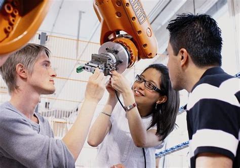 机械制造及自动化专业