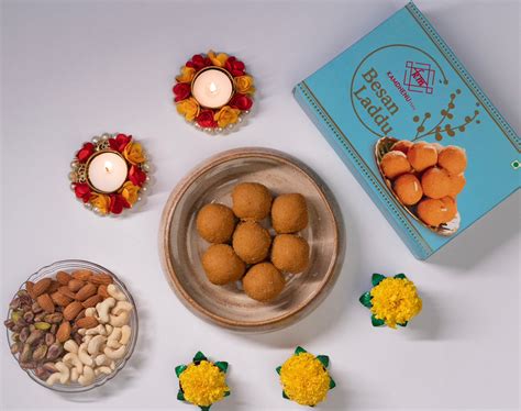 Besan Laddu Mithai by Kamdhenu Sweets | Order Now – Kamdhenu Mishti