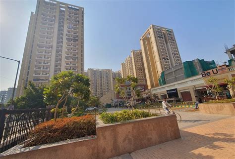 IITL Nimbus Express Parkview 2 is in Sector CHI-V Greater Noida, for ...
