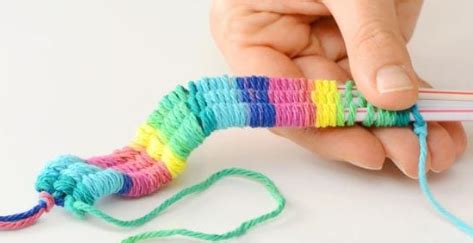 Simple Crafts Using Wool 的图像结果