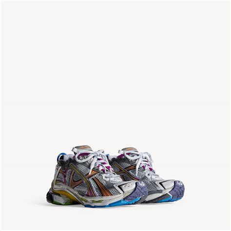 Runner sneaker