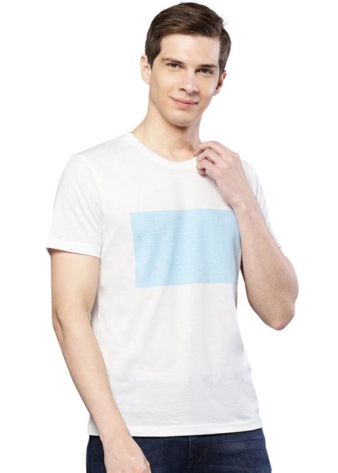 Get Solid Patch Detail Round Neck T-Shirt at ₹ 599 | LBB Shop