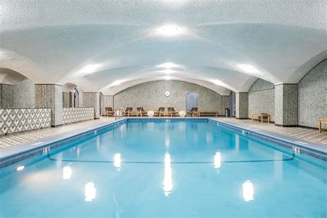 The Lawrence House - Chicago, IL 60640 | ApartmentGuide.com