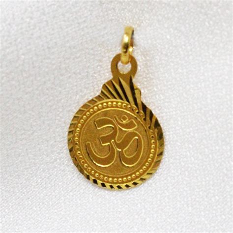 Buy Om Locket in India | Chungath Jewellery Online - Rs. 11,319.69
