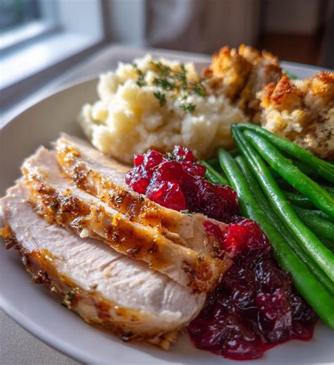 Traditional Christmas Dinner: 7 Heartwarming Secrets – Vihaad Przepisy