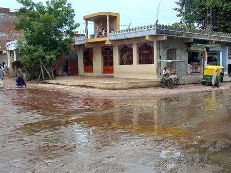Sewage overflowing on Hadgood's main road threatens to spread disease ...