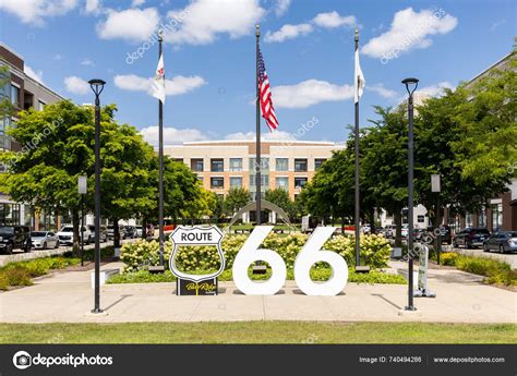 Burr Ridge Usa August 2024 Downtown Burr Ridge Village Center — Stock ...