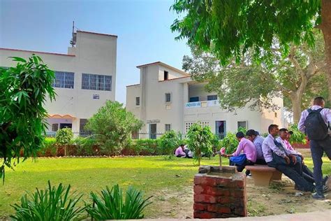 Shri Varshney College: Admission 2026, Fees, Scholarship, Aligarh