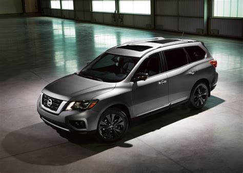 New Nissan Pathfinder 2021 3.5L SV 4WD Photos, Prices And Specs in UAE