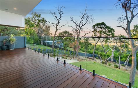 Glass Railing Systems & Windscreens | CR Laurence