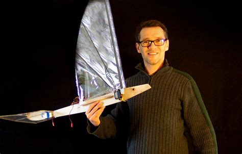 Robotic Bird Build 的图像结果