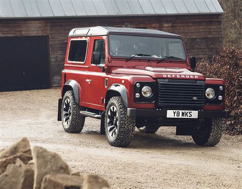 Land Rover Defender V8 2018 limited edition car to go on sale for 70th ...