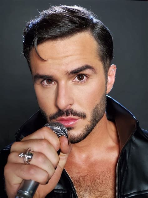 John Duff is a singer & songwriter you won’t forget – Socialite Life