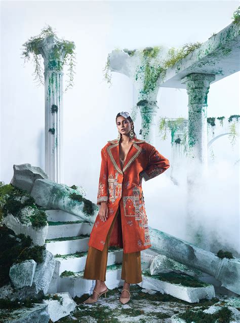 Rust Orange Trench Coat Paired With Corset Top Inside And Pure Dupian ...