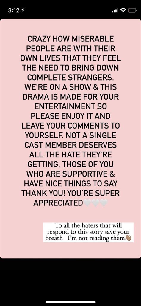 I hope she makes an onlyfans : r/Yellz0