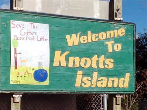 splendid isolation: Knott's Island - North Carolina