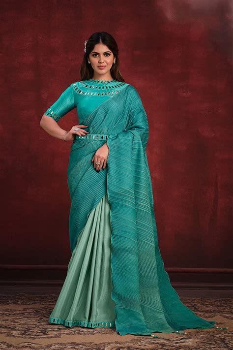 Blue Silk Georgette Texture Pallu Saree with Stitched Blouse